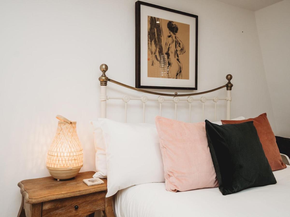 Pass The Keys Stylish 2 Bed Eco Flat In The Heart Of Bath Lägenhet Exteriör bild