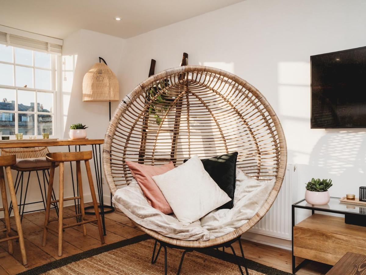 Pass The Keys Stylish 2 Bed Eco Flat In The Heart Of Bath Lägenhet Exteriör bild