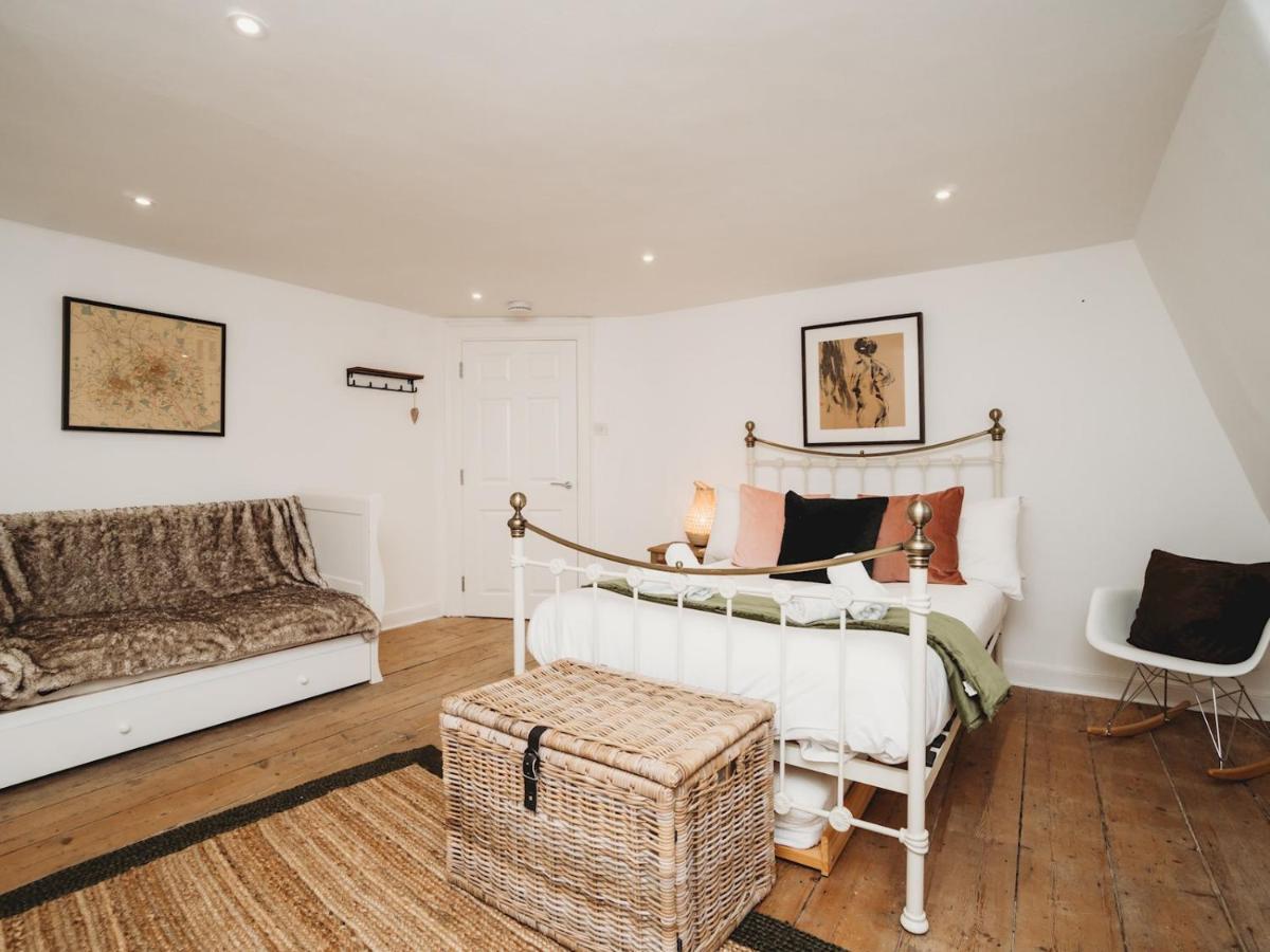 Pass The Keys Stylish 2 Bed Eco Flat In The Heart Of Bath Lägenhet Exteriör bild